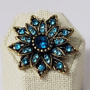 BLUE WINTER SNOWFLAKE Embellished Pin/Brooch